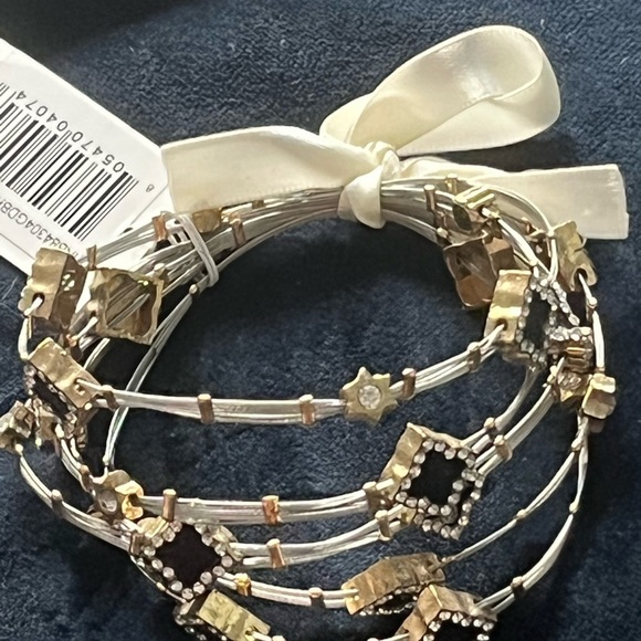 Black & Crystal Clover  Multistrand Bracelet NWTs. - Picture 4 of 7